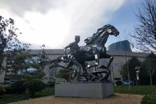 西安不銹鋼雕塑廠 西安不銹鋼雕塑廠