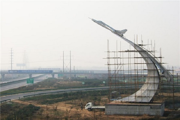 西安不銹鋼雕塑公司 西安不銹鋼雕塑公司